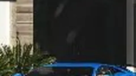 马拉多纳职业生涯共出场678次，其与梅西、C罗及贝利的同场次数据对比如何？