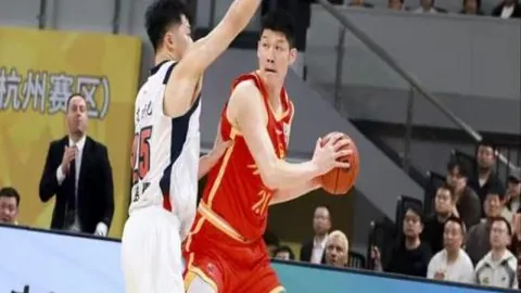 大乐透期号专家推荐：阿曼主场质合分析，往绩占优有胜算